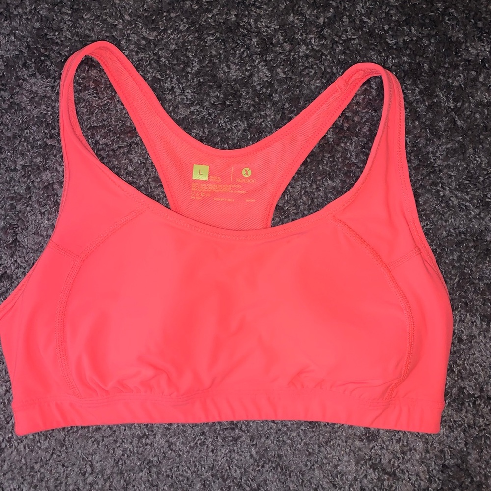 sports bra